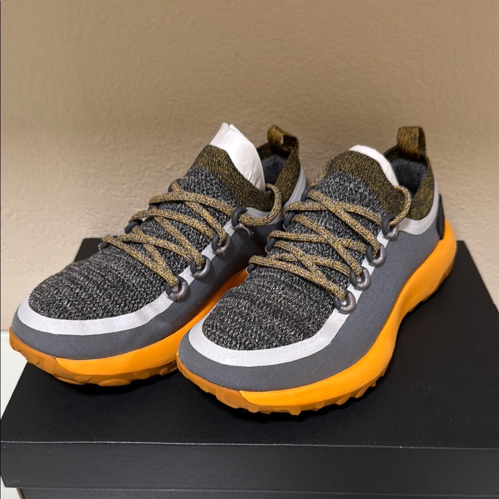 Grey and orange Women’s Allbirds Trail Runners SWT W8.5